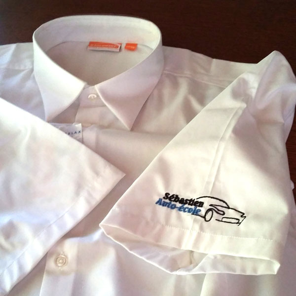Chemise brodée