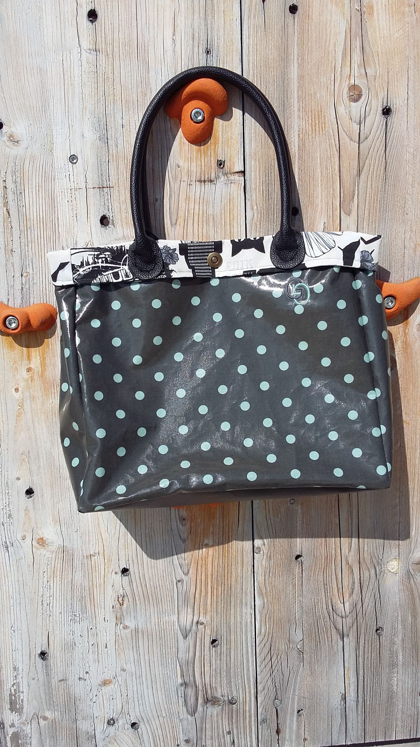 Sac à main en toile cirée