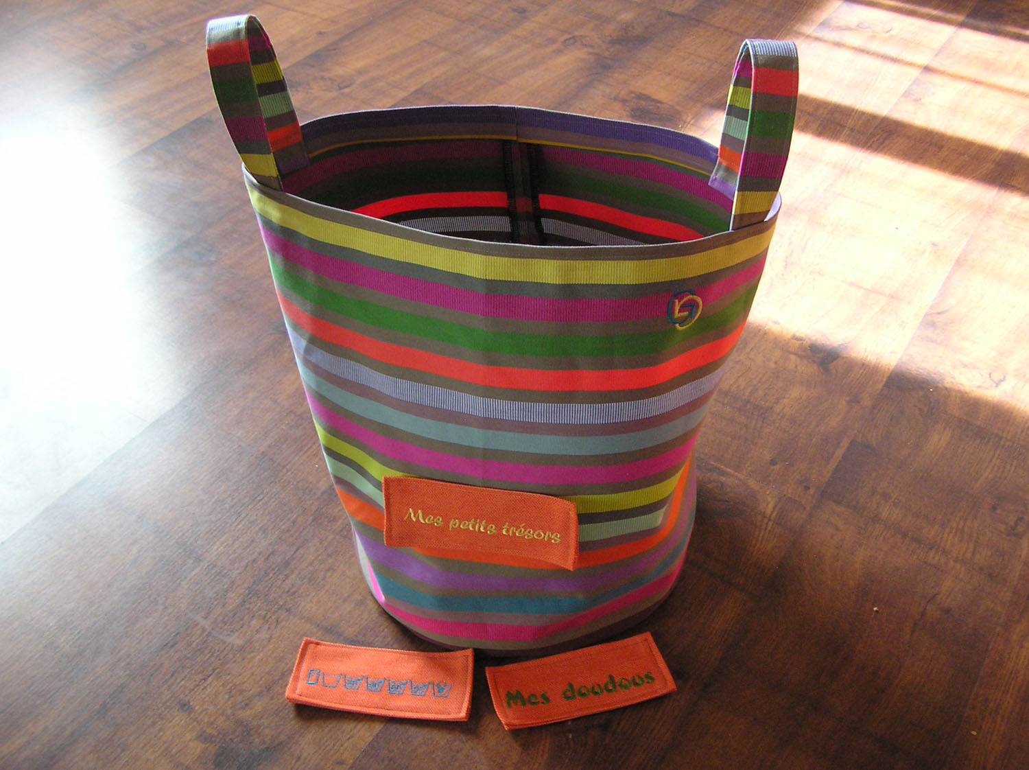 Sac de rangement avec étiquettes en toile de transat